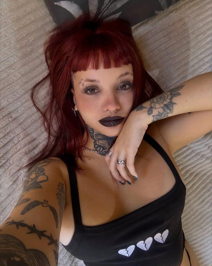 April O'neil profile picture