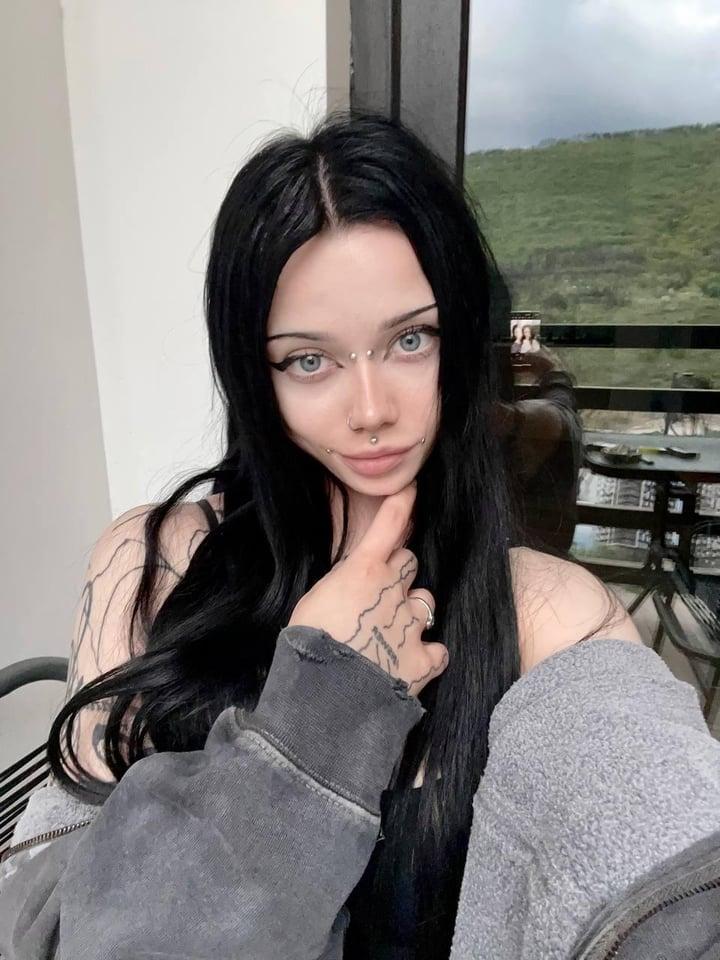 Goth Doll 💀 profile picture