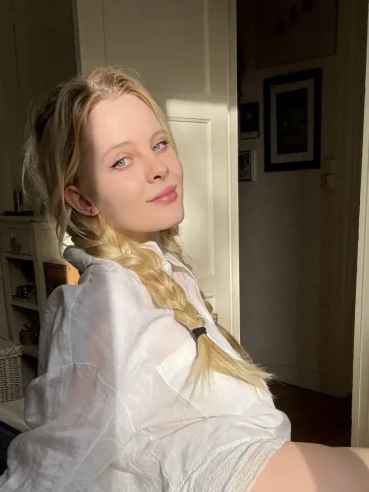 𝓿𝓲𝓿𝓲 profile picture