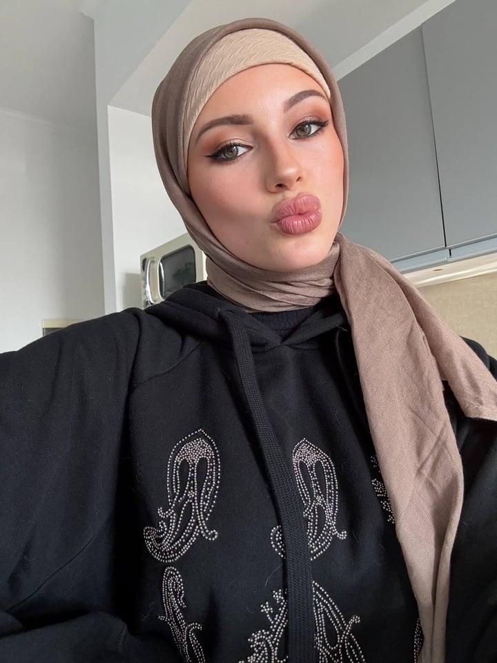 Julia Мansour 🪷 profile picture
