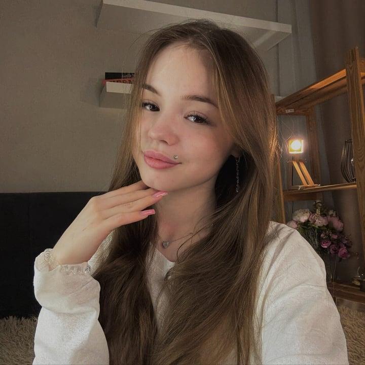 Lexie profile picture