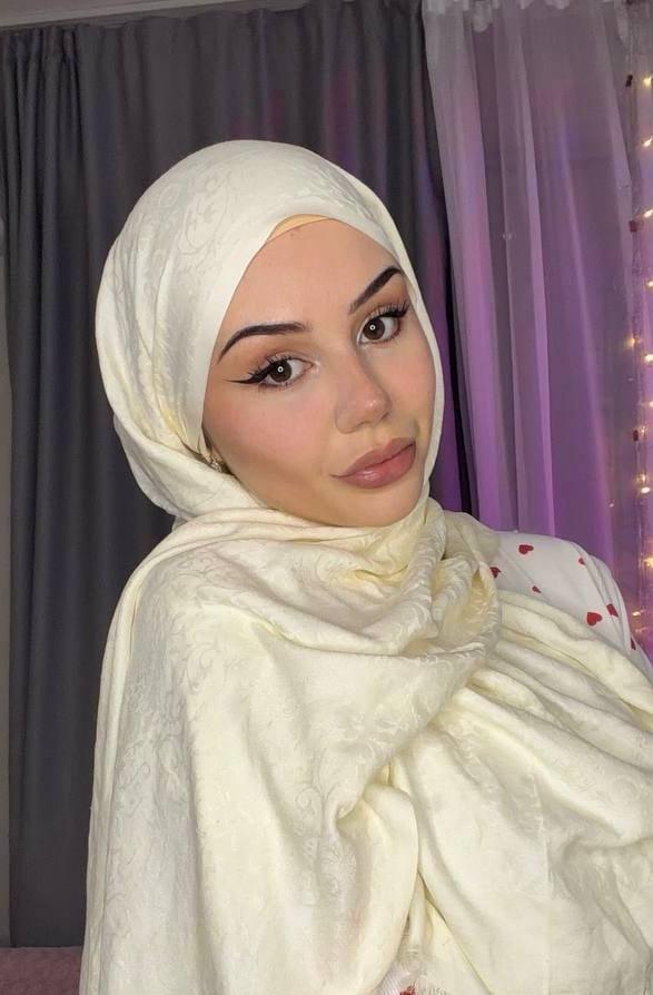 Liyana 🌙🕌 profile picture