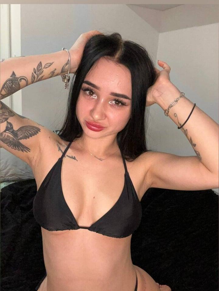 Eva 😜 profile picture