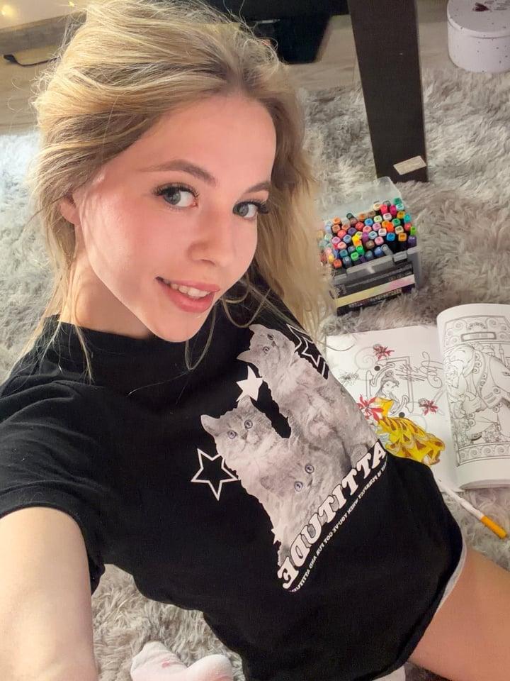Little Doll profile picture