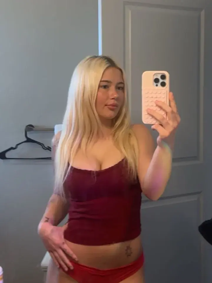 𝓂𝒶𝒹𝒹𝒾𝑒 profile picture