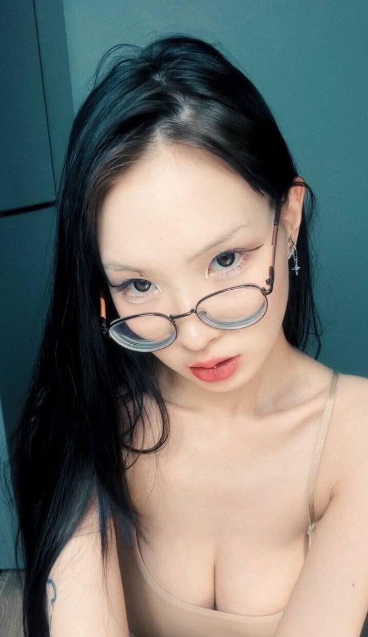 mia profile picture