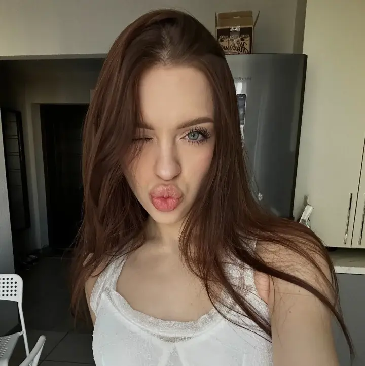 mira 🤍 profile picture