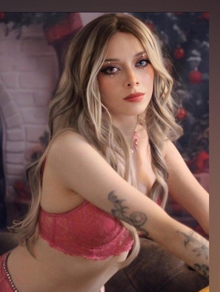 👁️⃤ profile picture