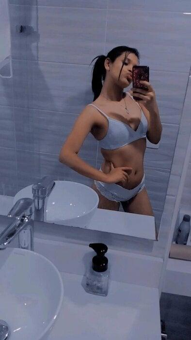 Alexmami profile picture