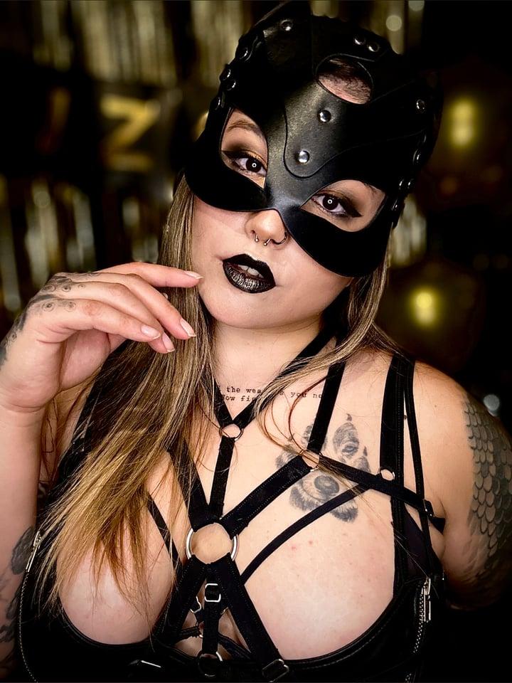 Angievour profile picture