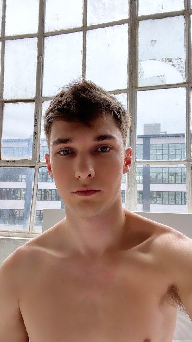 Artiomboy33 profile picture