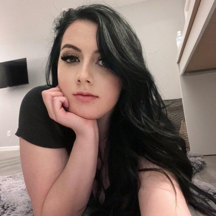 Ashley profile picture