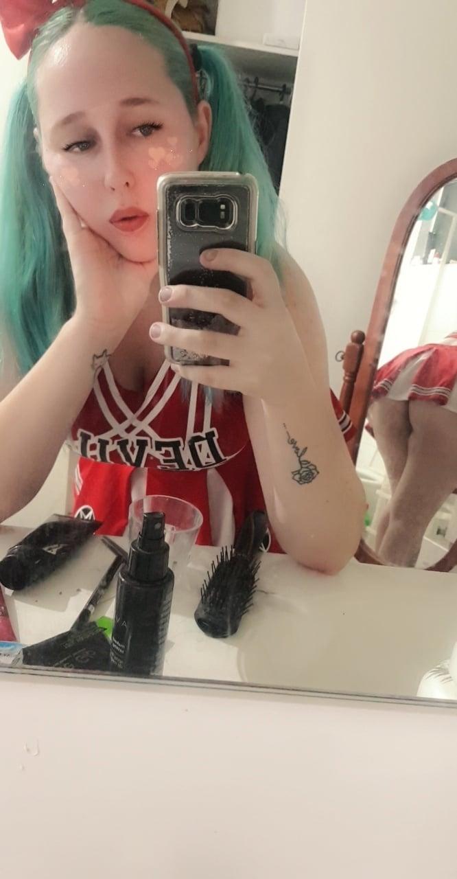 Aurora profile picture