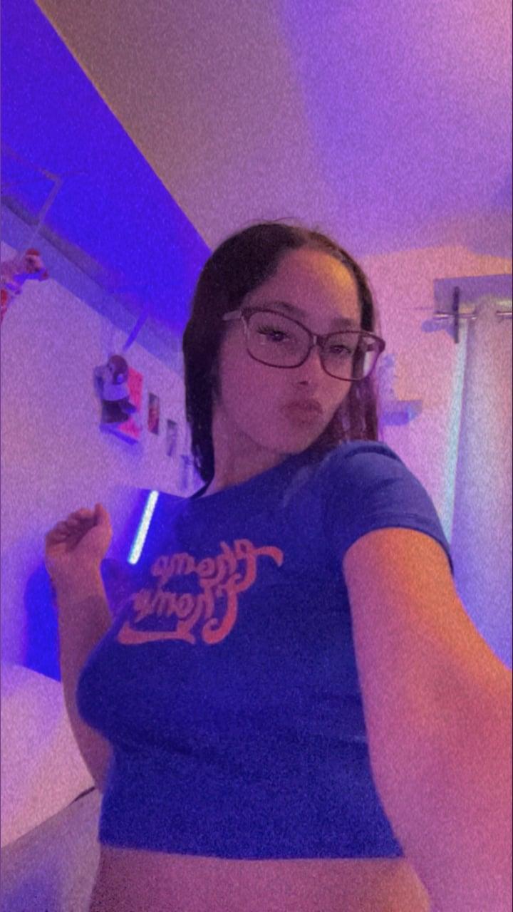 Babygurla23 profile picture