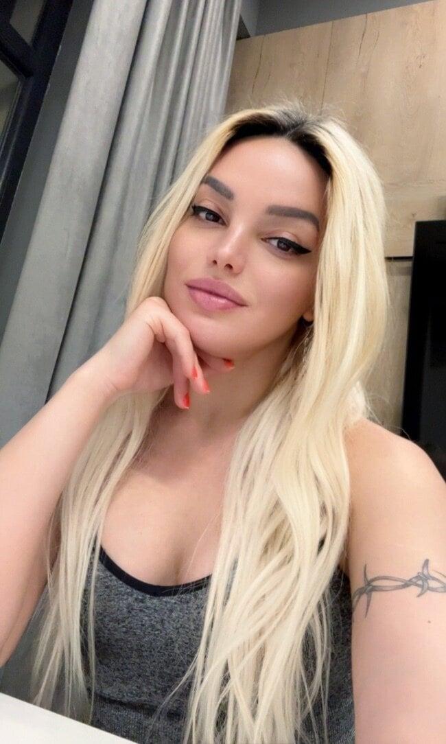 Bad_Blonde profile picture