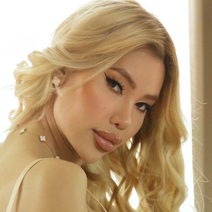 Bella profile picture