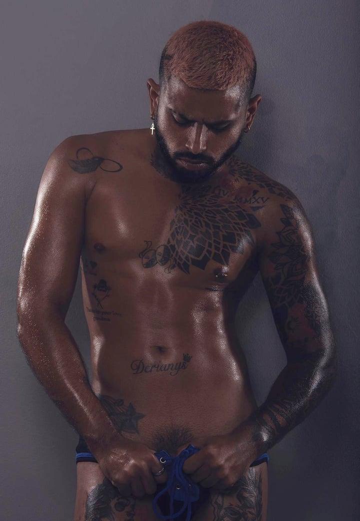 Blackmodel profile picture