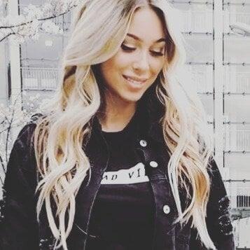 sexy profile picture