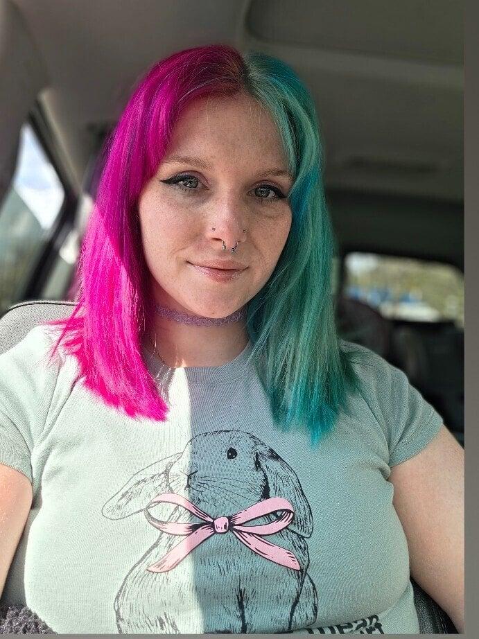 Becca🦇 profile picture