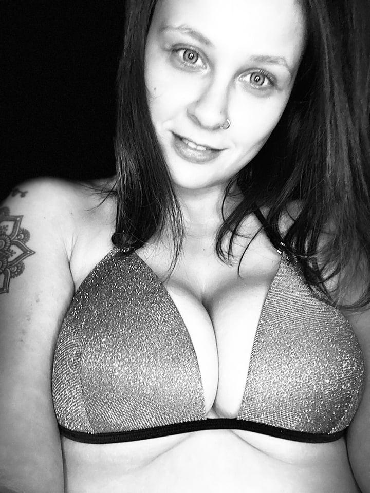 Bustyshanrose profile picture