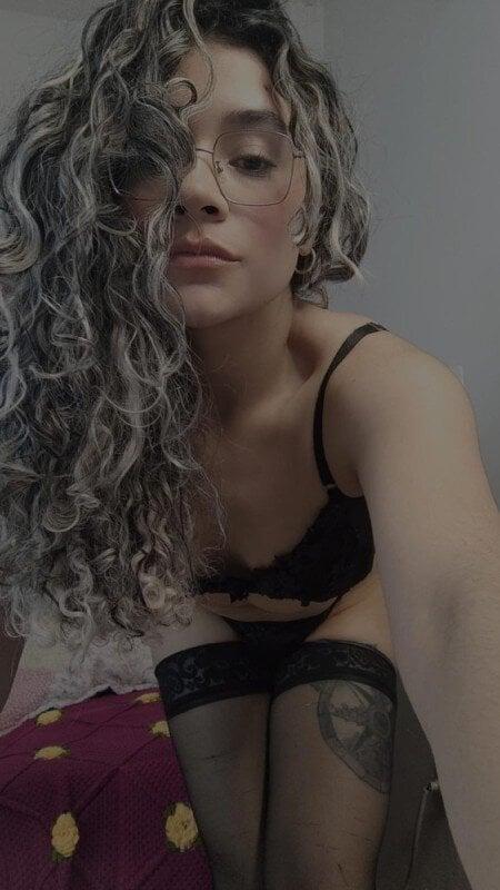 Charlelynz profile picture