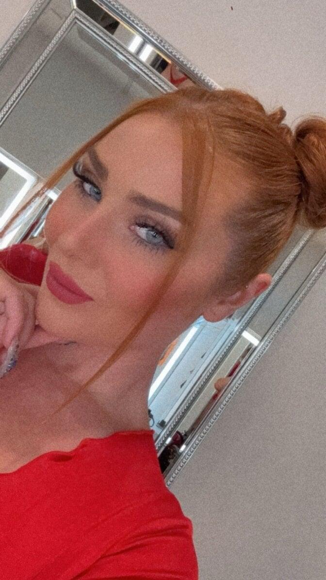 Charlotte Stone profile picture
