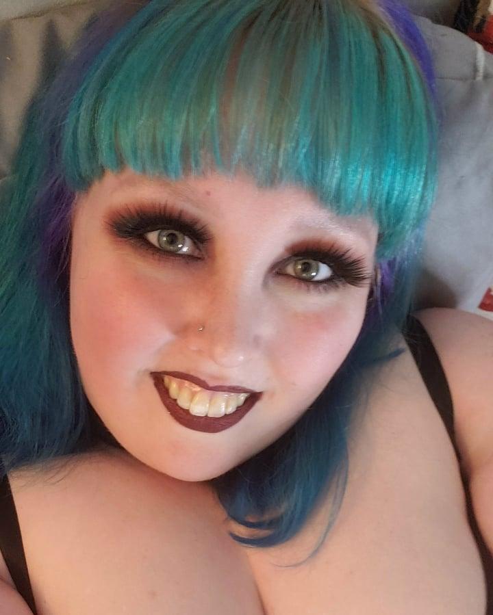 Chestnutfoxx profile picture