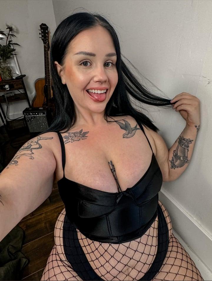 Chloe Comet  ☄️ profile picture