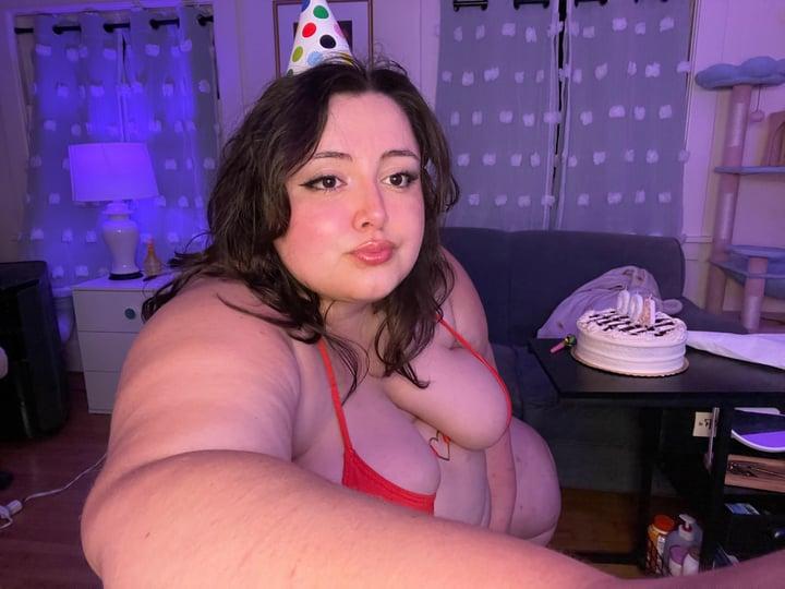 🍰 mary 🍰 profile picture