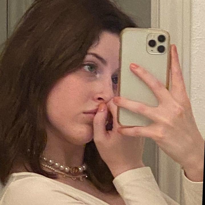 ella profile picture