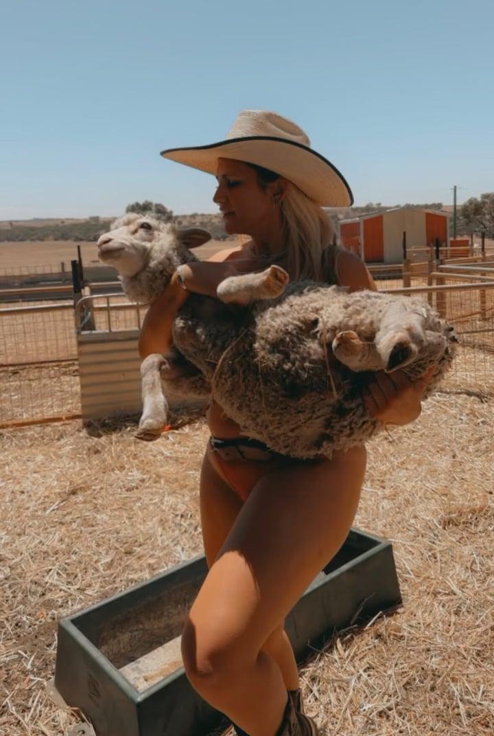 Cowgirl Lou profile picture