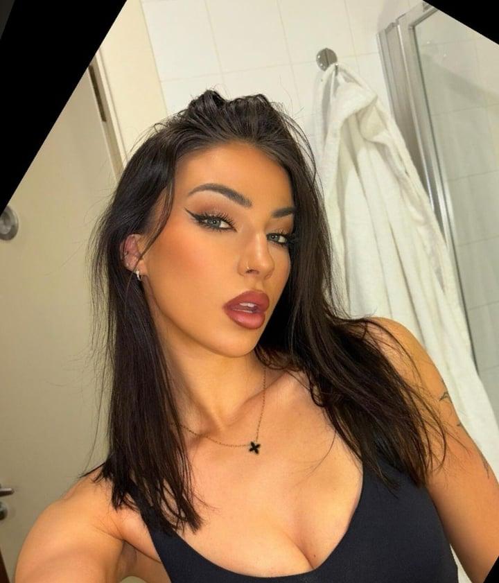 Cleo profile picture