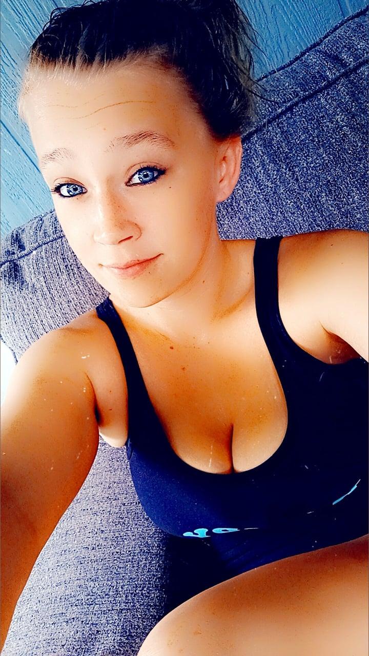 Countryyblondegirl profile picture