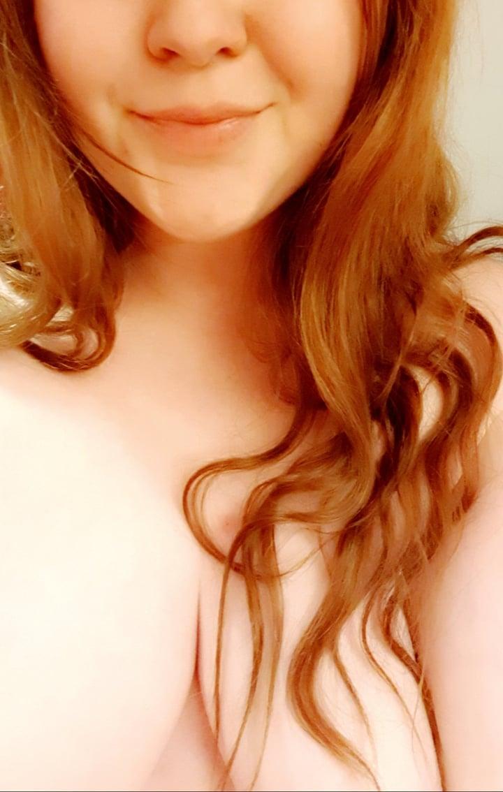 Curvynorwegianredhead profile picture