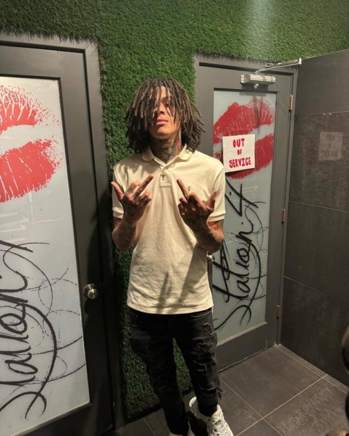 Deucesnudes profile picture