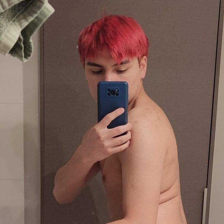 Dicktor2001 profile picture