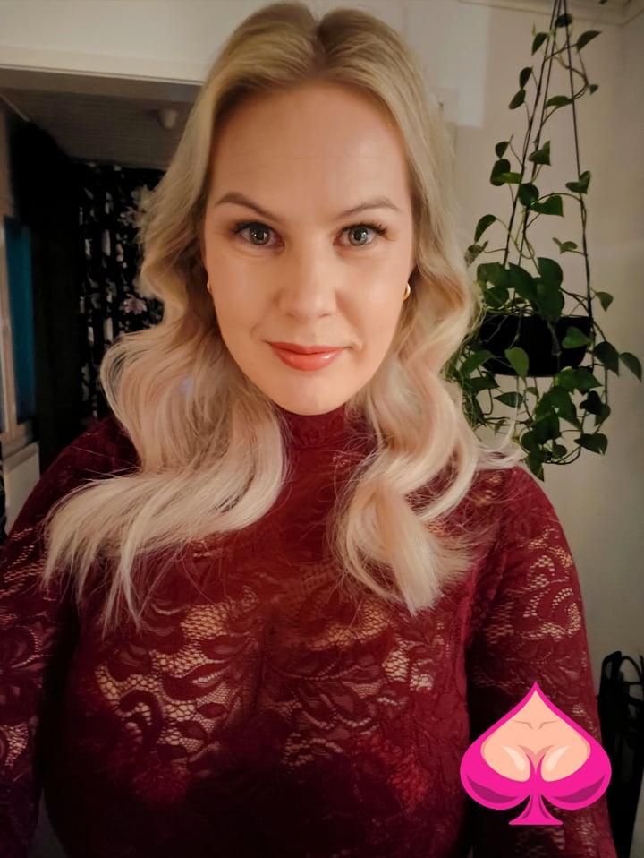 Elenalady profile picture