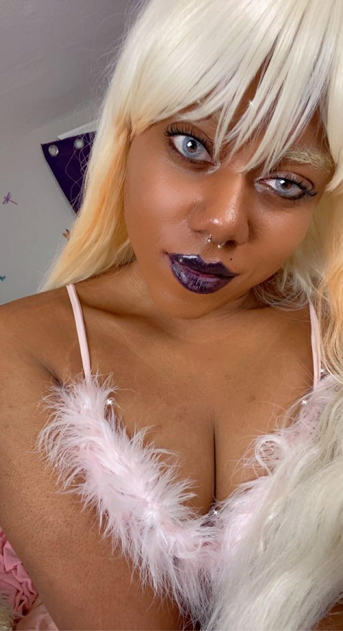 ✌🌻HoneyyDipp🍯💛 profile picture