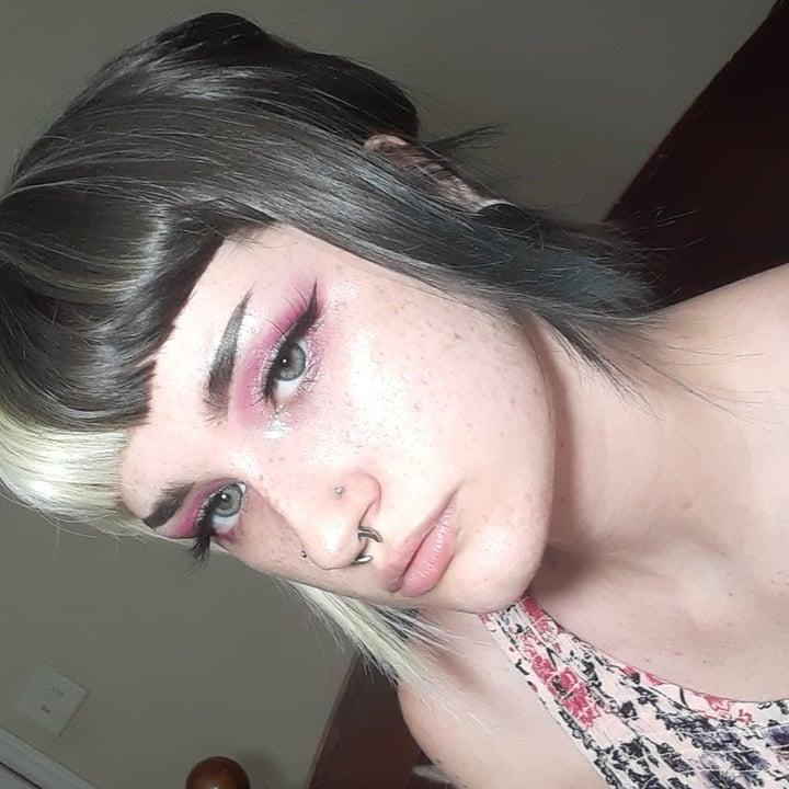 Faye Wulf profile picture