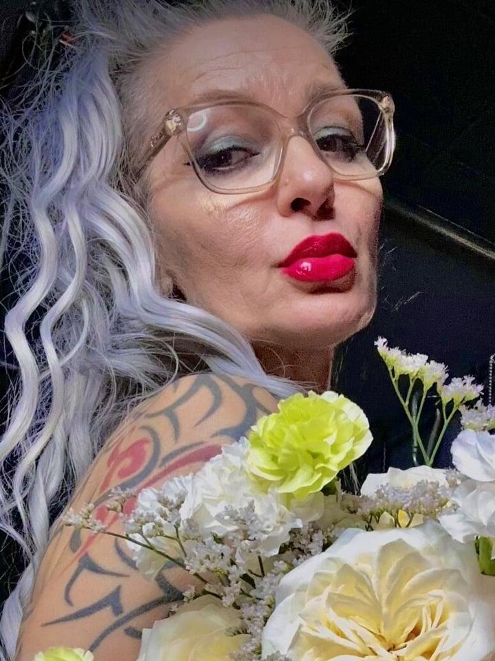 Fefequeen profile picture