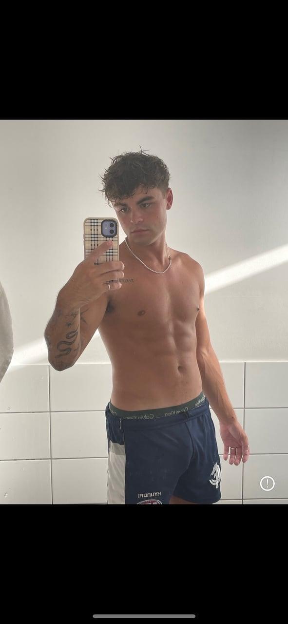 FidTik profile picture
