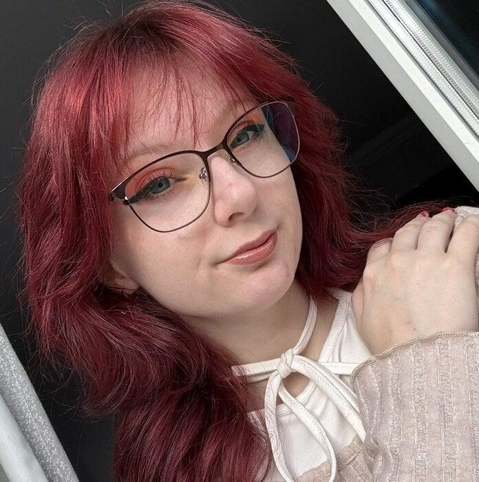 Freakynikkii profile picture
