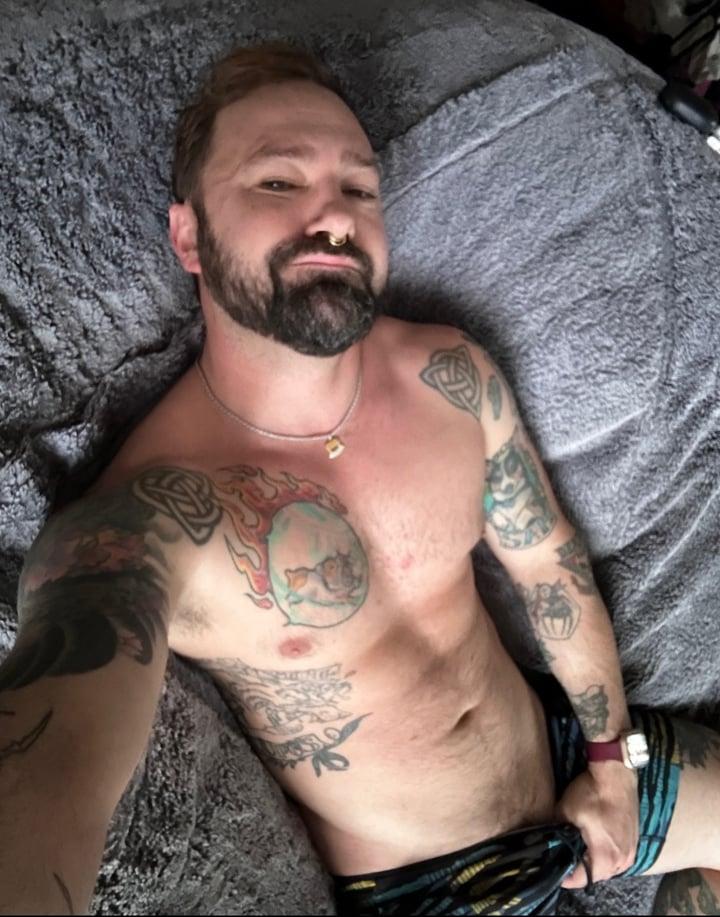 Fuzzywuzzie37 profile picture