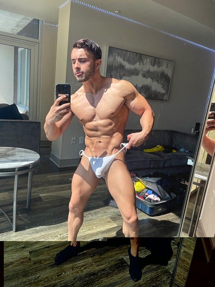 Gymnastkid589 profile picture