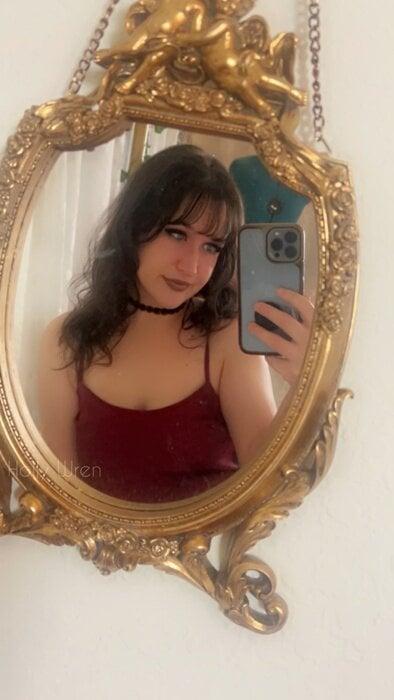 Hollywren profile picture