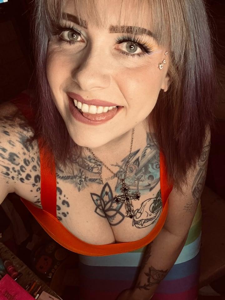 Inkedandcurvygirl profile picture