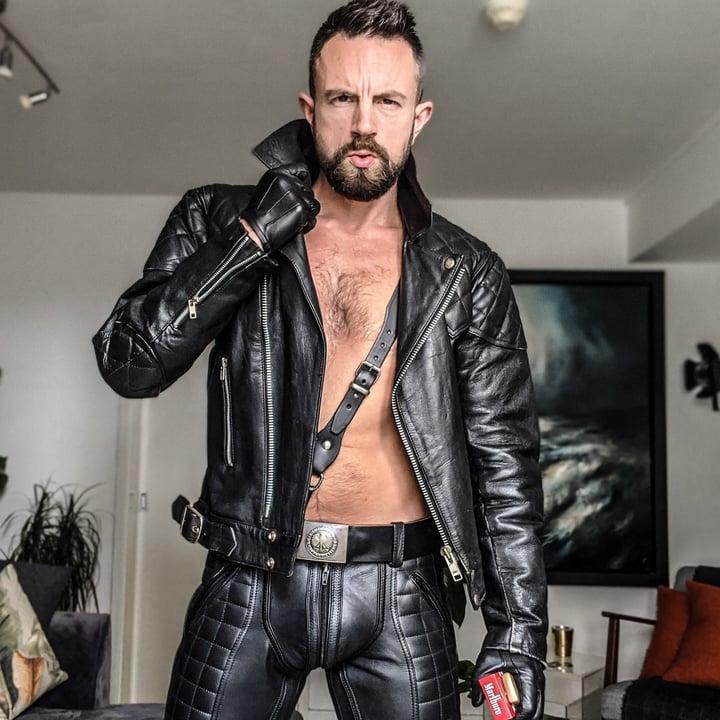 Itlmakeyoureyeswater profile picture