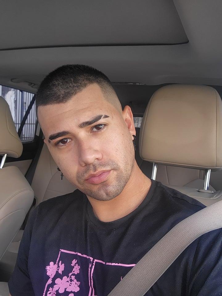 Jayveezitro profile picture
