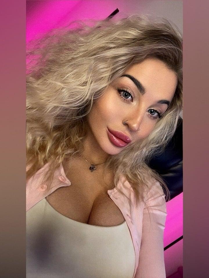 Darsi_Sun profile picture