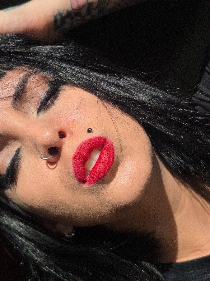 Julia |  Vip profile profile picture